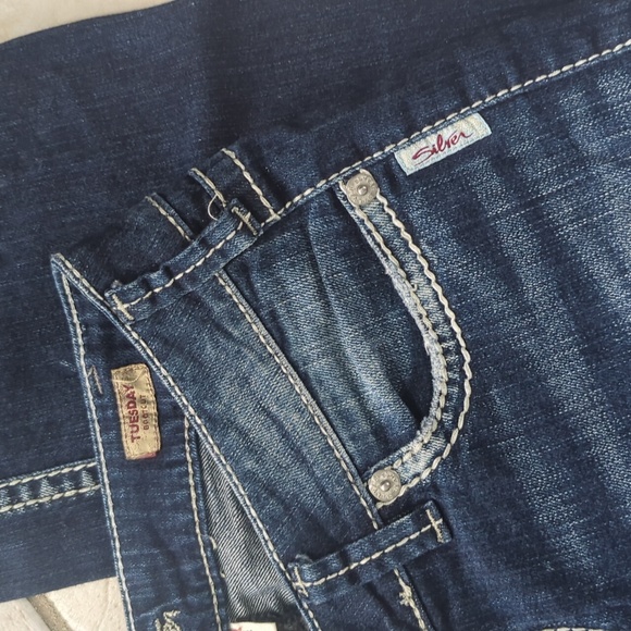 Women size 30 L35 silver jeans Tuesday bootcut jeans - Picture 5 of 8